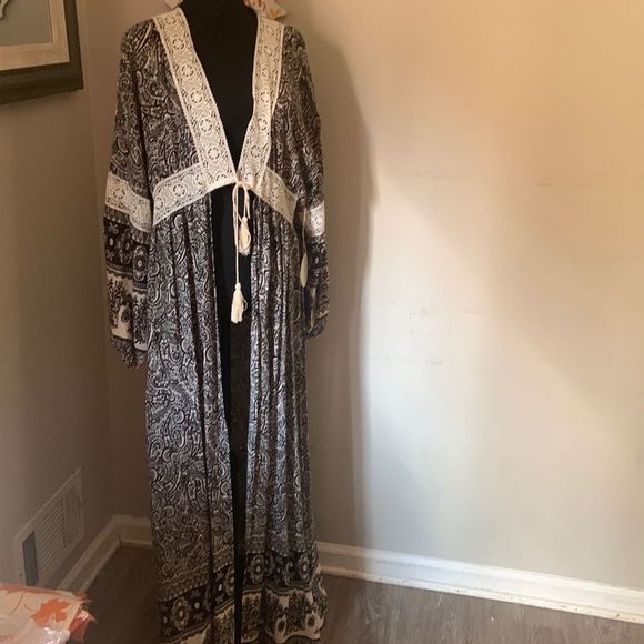 Hummingbird Jackets & Blazers - NWT Hummingbird kimono size L